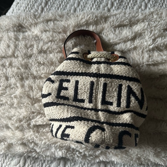 Celine bucket bag. - Picture 3 of 4